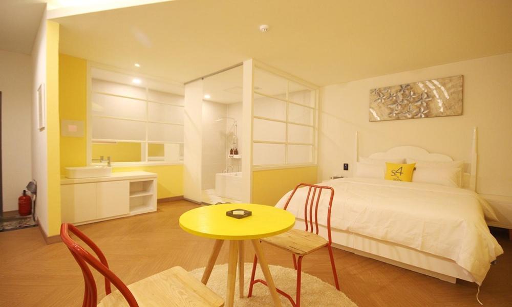 Iksan 4 Seasons Hotel Zewnętrze zdjęcie